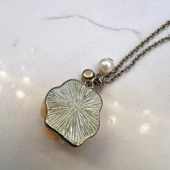 Claire’s Rose Charm Necklace Flower Faux Pearl Romantic Jewelry Cottagecore - Picture 6 of 10